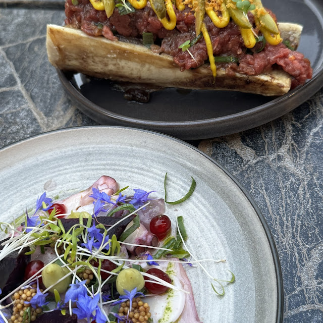 Tartare de Bœuf Sur Os À Moelle