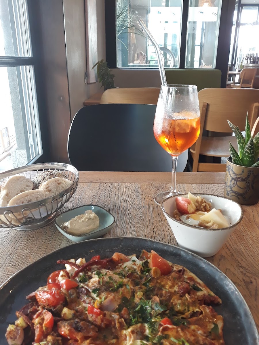 Vivo Cafe, Wein & mehr - Photo 2