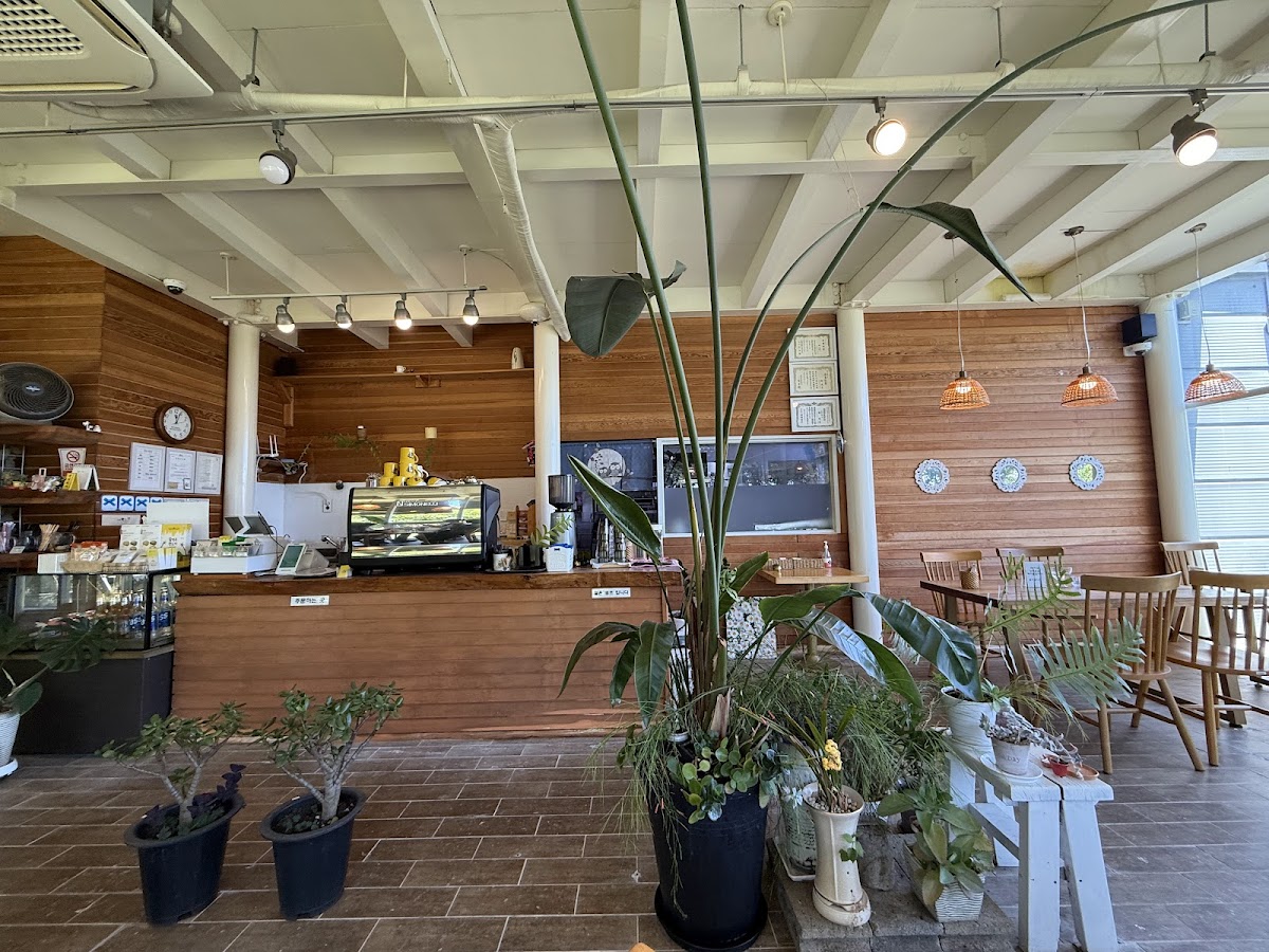 Cafe Oreum JEJU