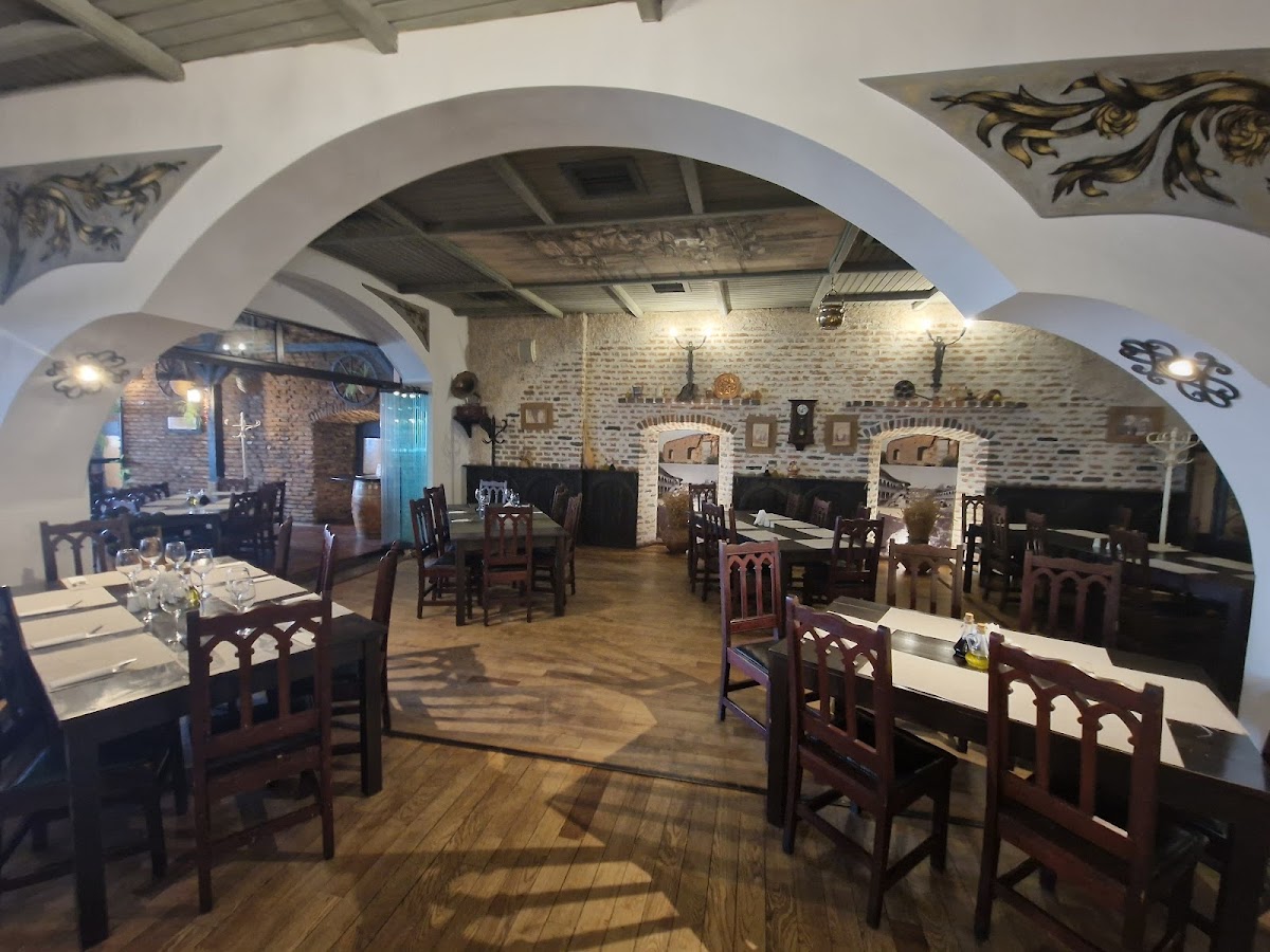 Restaurant Casa Ghincea - Photo 3