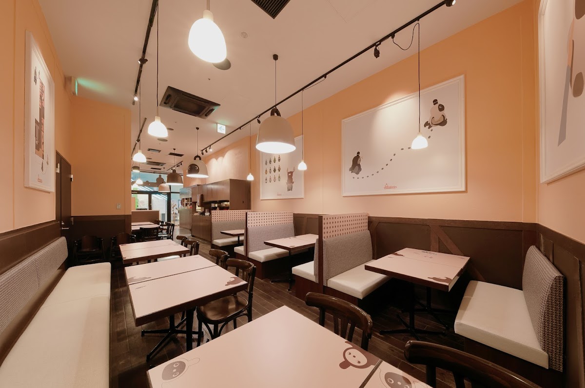 LOVOT Café
