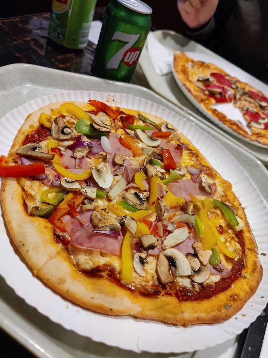 Pizzeria De Schuur - Photo 2