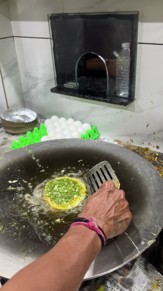 Raj Omelette Centre - Photo 1