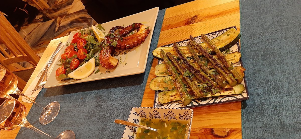 Mare Nera Seafood Restaurant - Photo 8