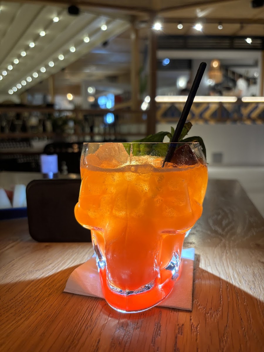 Mambo Beach Restaurant - Photo 9
