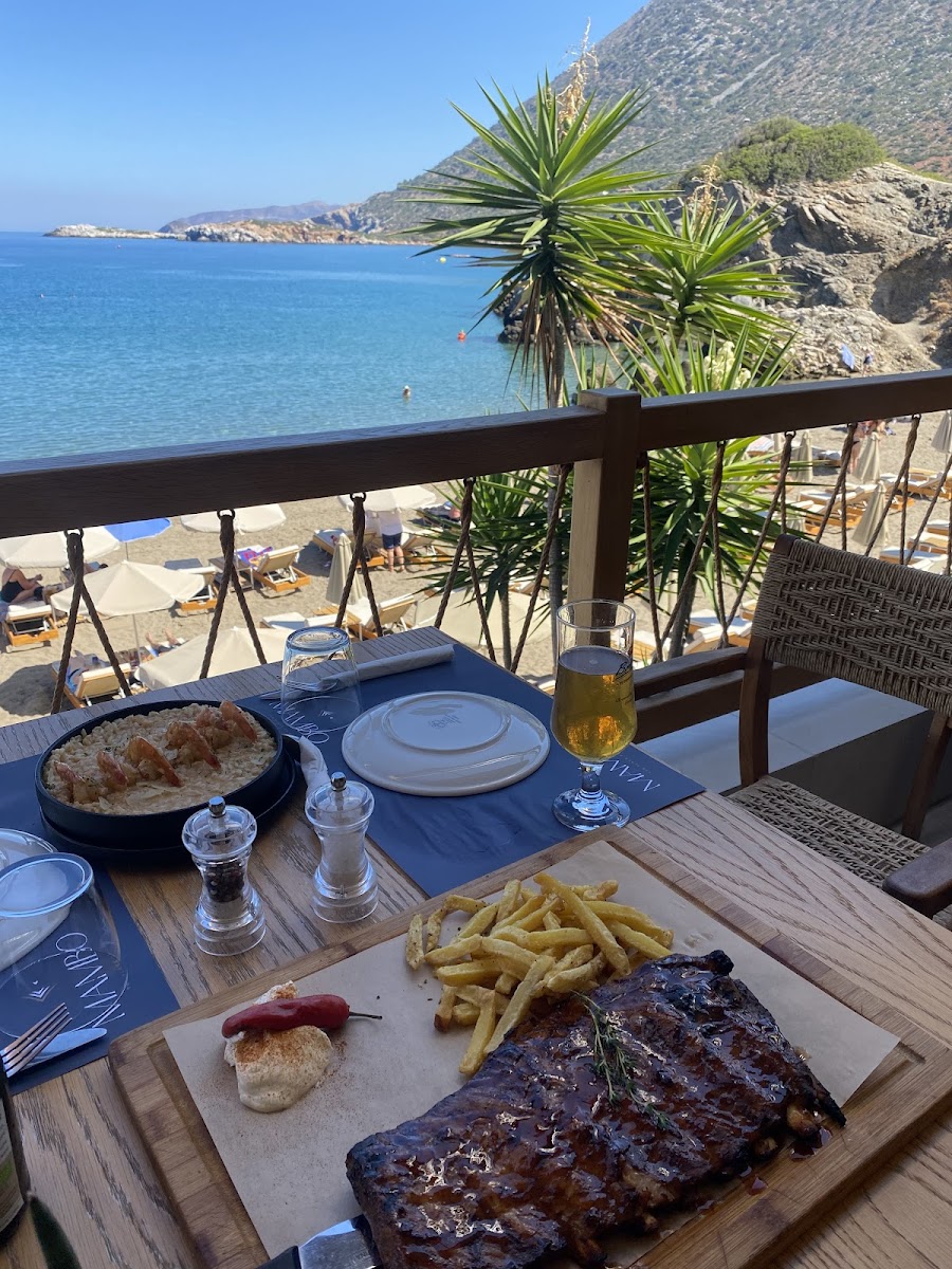 Mambo Beach Restaurant - Photo 1
