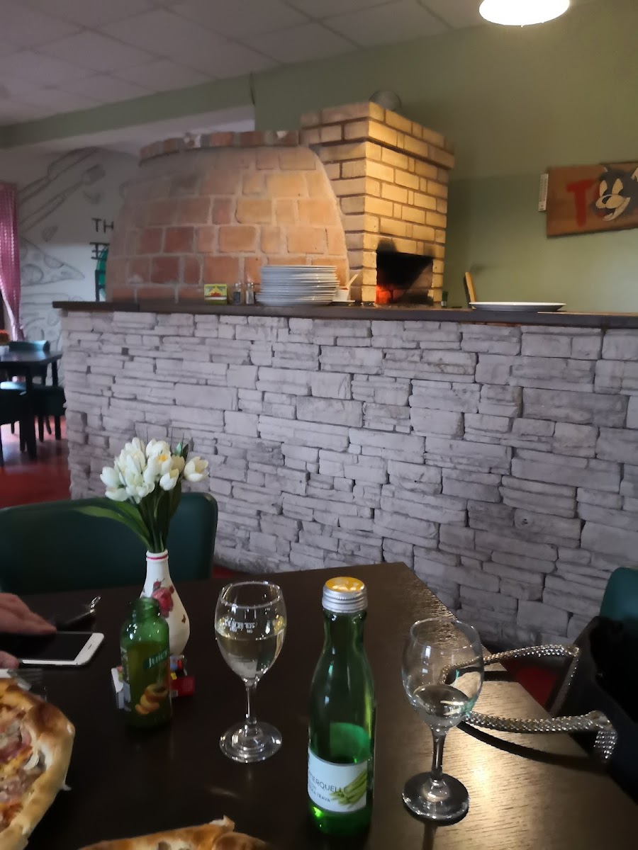 Caffe Bar & Pizzeria Erdody - Photo 9