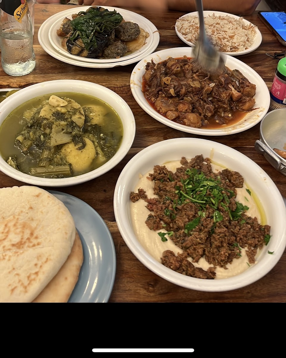 Azura Restaurant - Photo 7