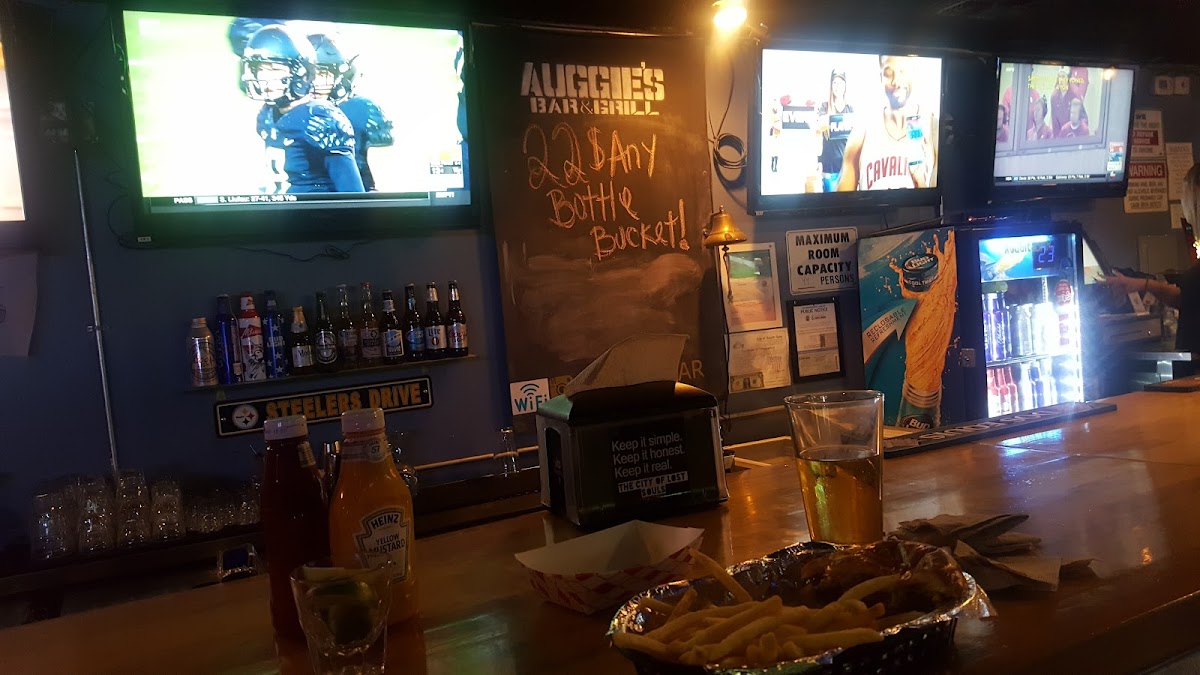 Auggie's Bar & Grill