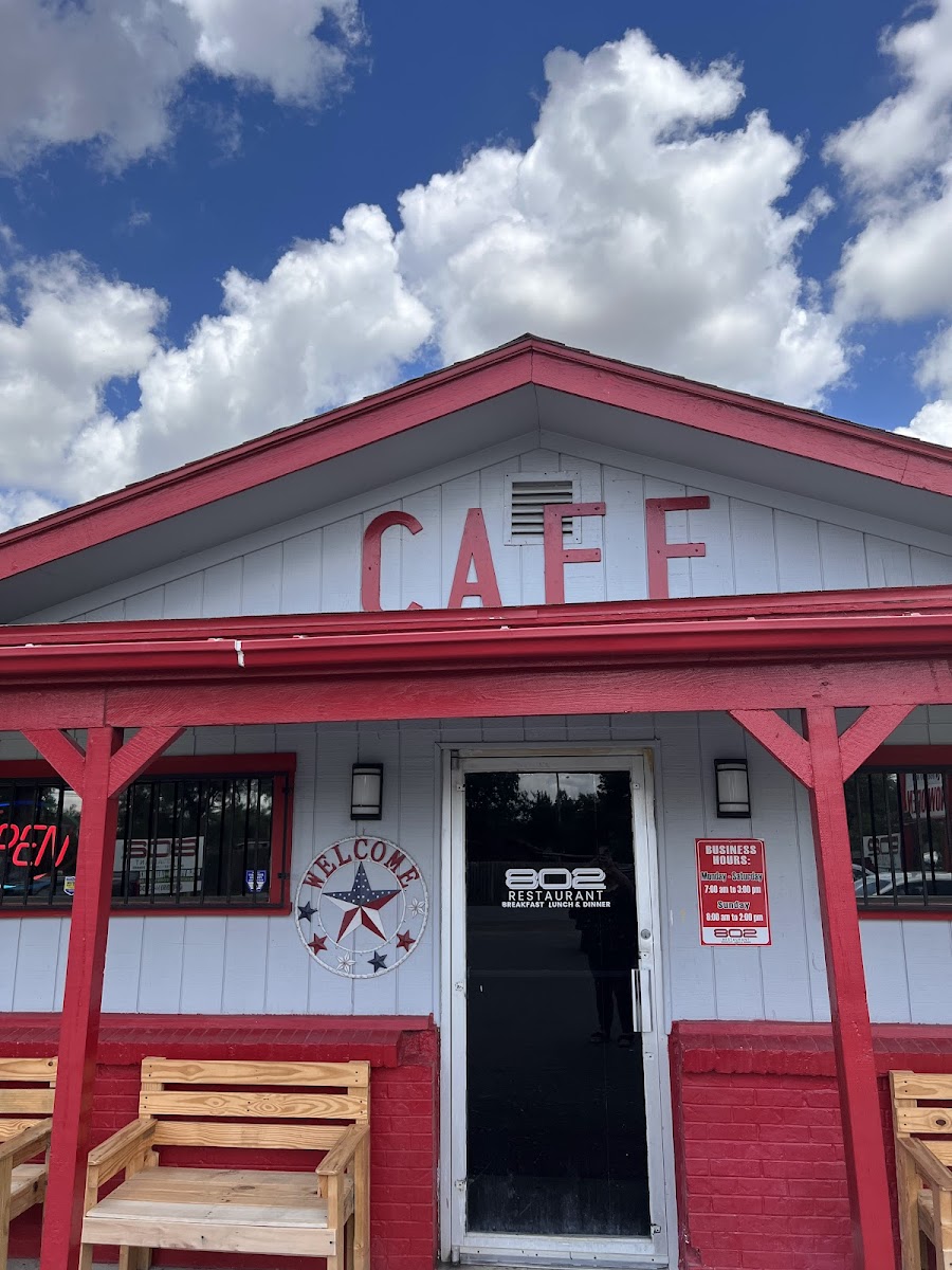 802 Restaurant