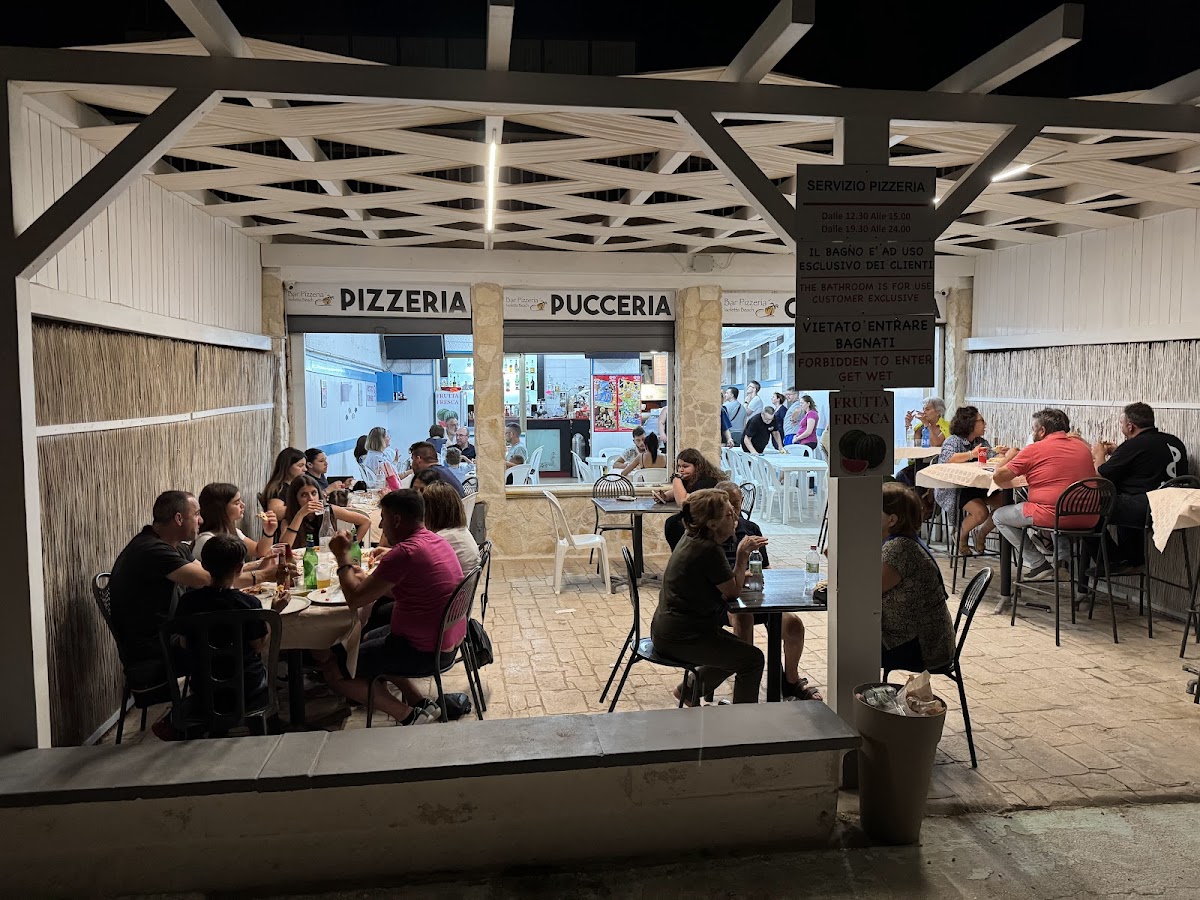 Pizzeria L'Isoletta Beach - Photo 2