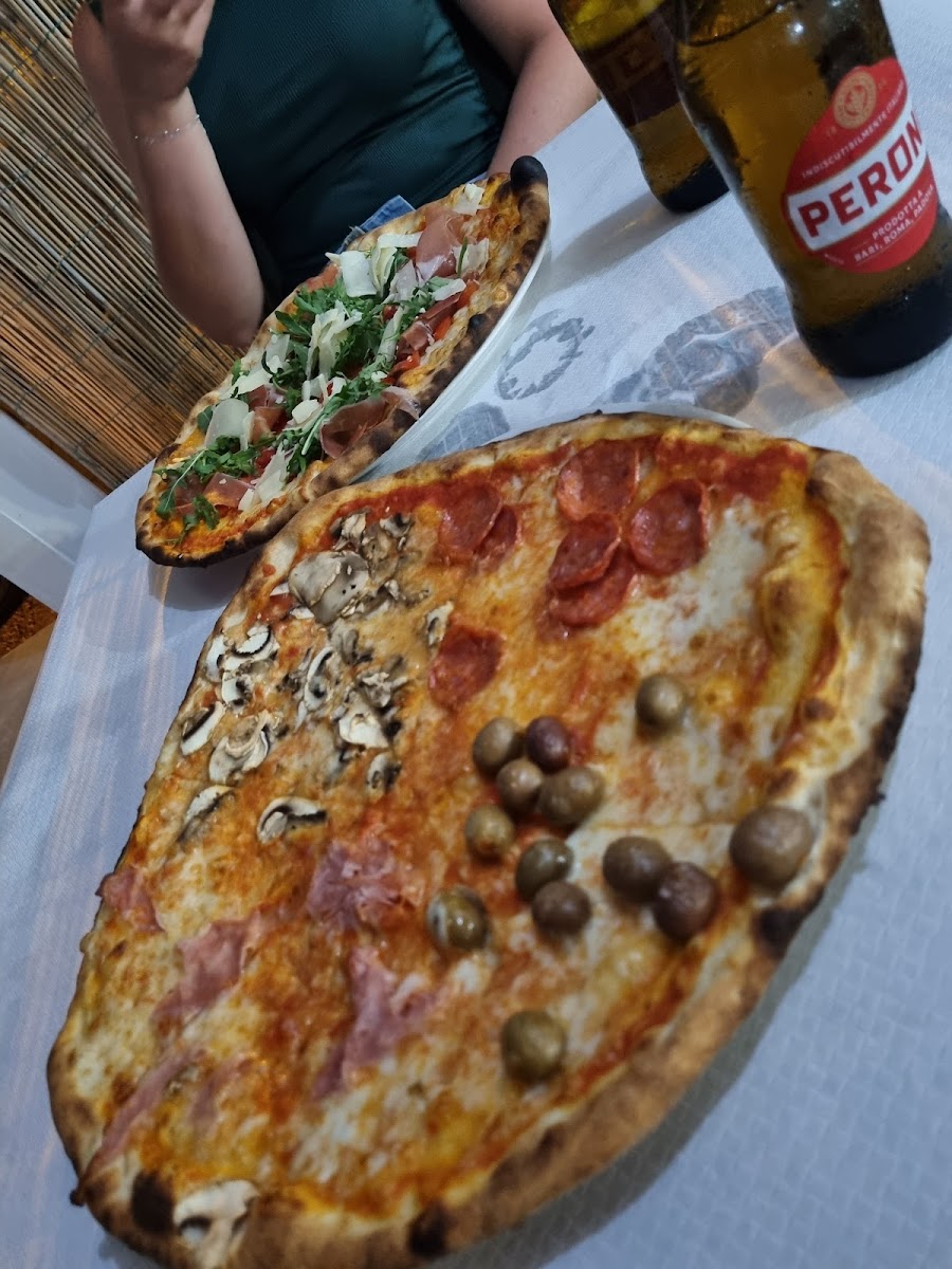 Pizzeria L'Isoletta Beach - Photo 7