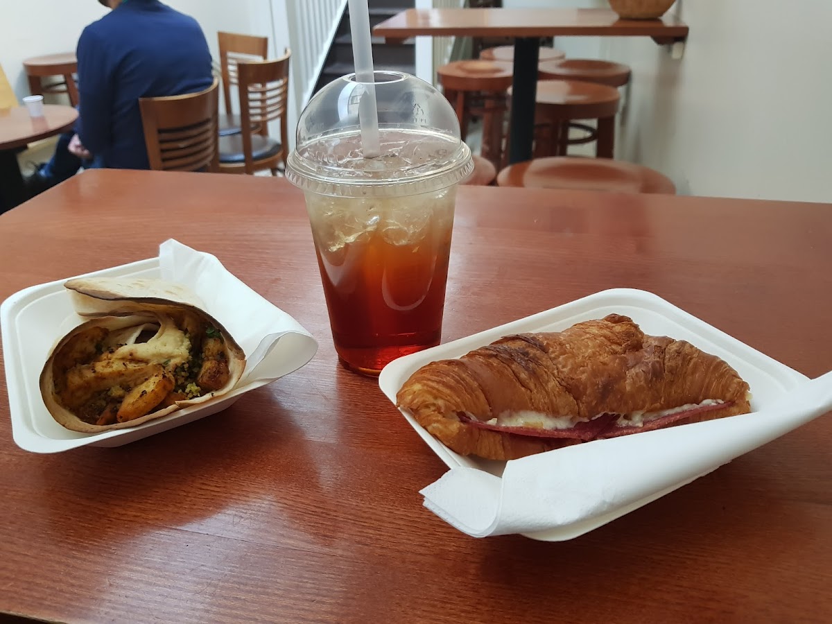 Cafe Creme - Photo 6