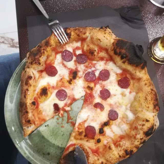 Pizza Margherita Con Salame Piccante