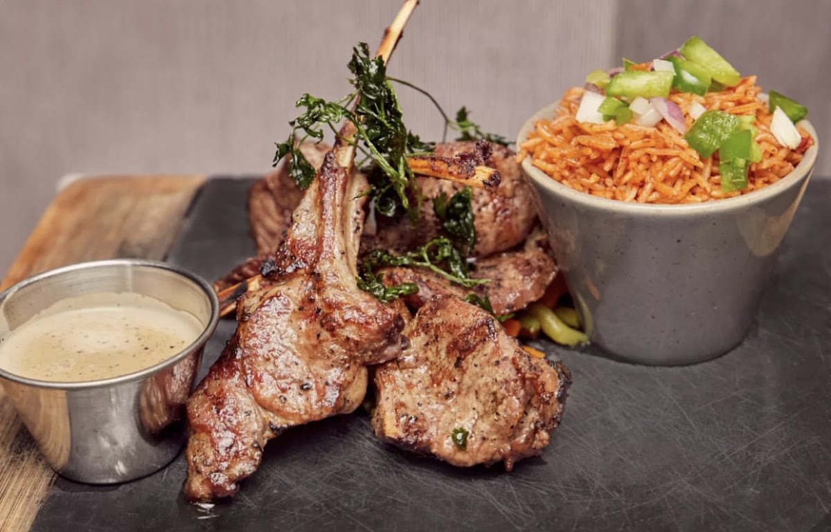 Ox restaurant & lounge - Photo 3