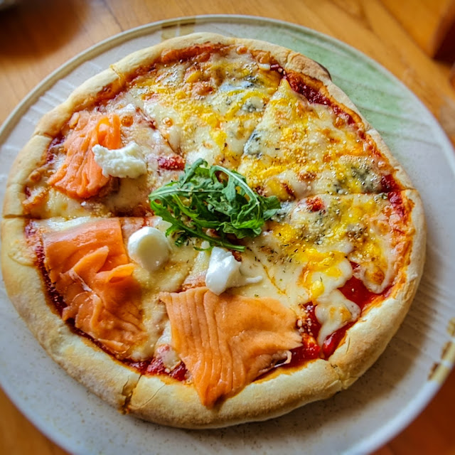 Pizza Smoked Salmon