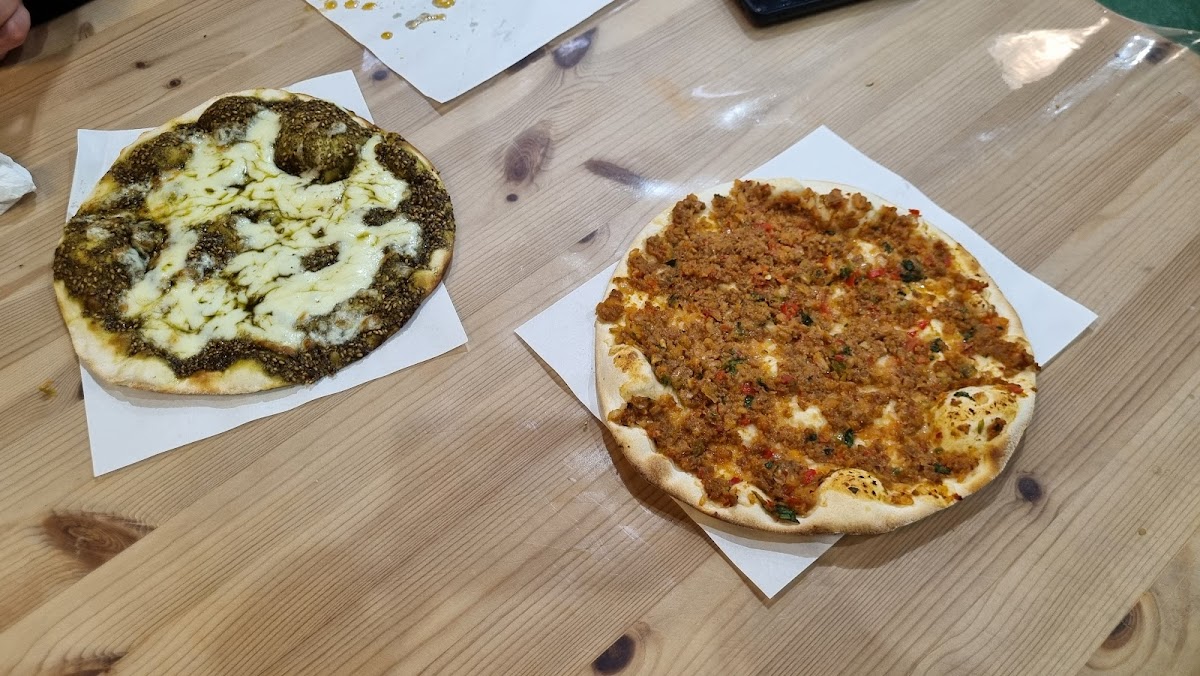 Eastern Oven - فطاير أبو محمد - Photo 1