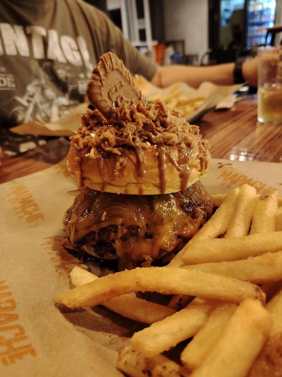 Mapache Burger | Hamburguesería en San Roque - Photo 3