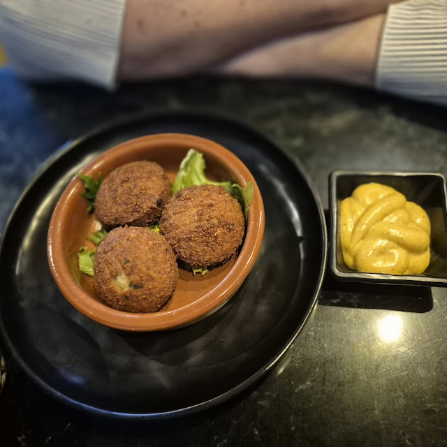 Falafel Con Salsa de Mango