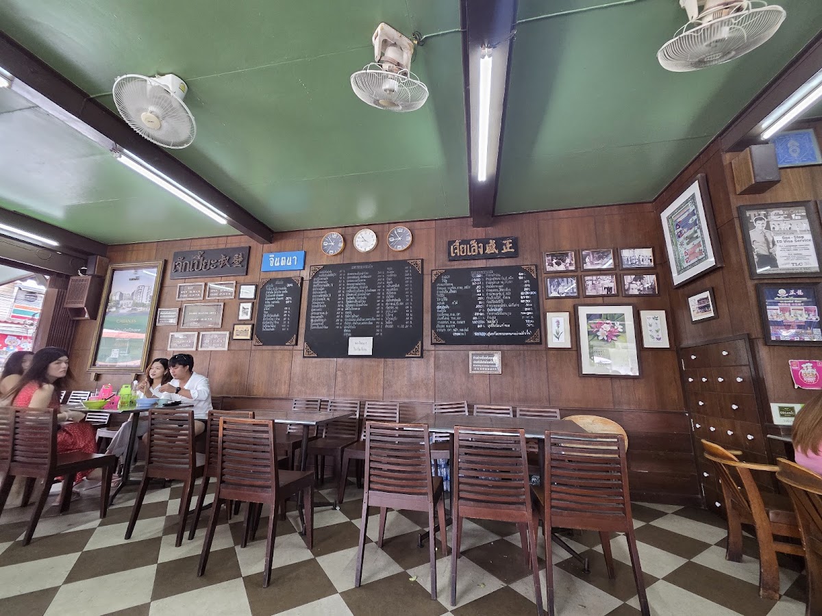 Jek Piek Seafood Restaurant - Photo 2