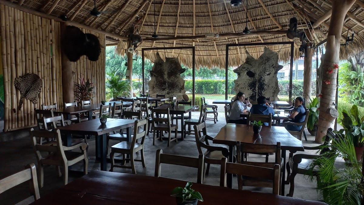 Donde Nando Grill - Photo 2