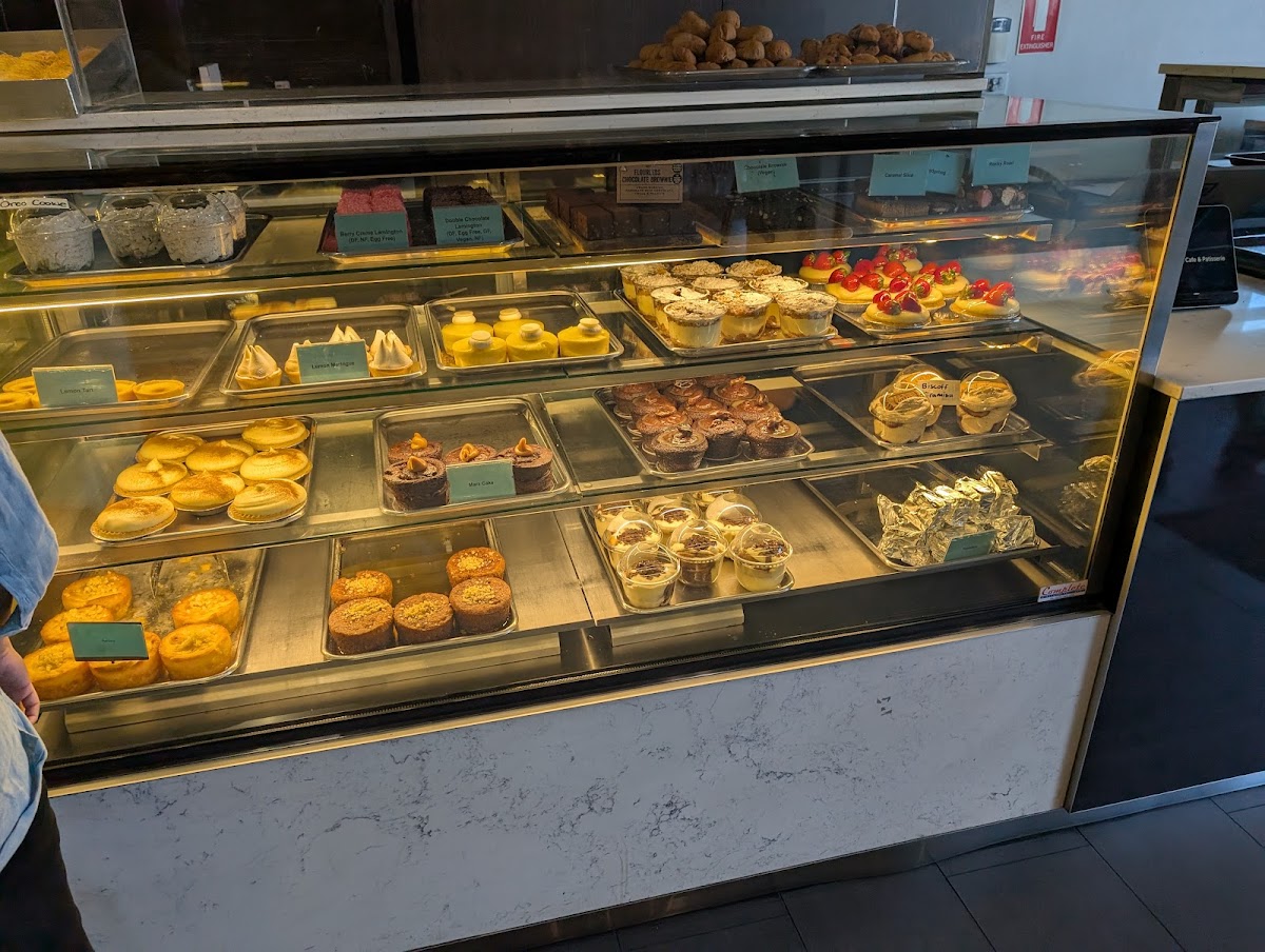 Local Bean Cafe & Patisserie