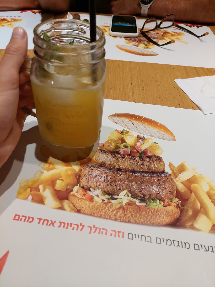 Black Burger - Photo 5