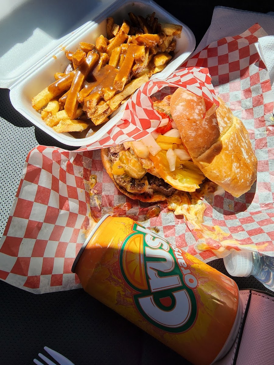 Louanne's Famous Fries - Photo 8