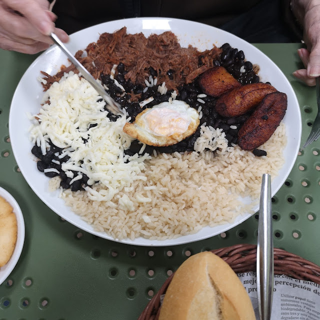 Pabellón Criollo A Caballo