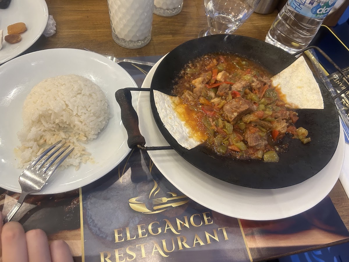 Elegance Restaurant - Photo 5