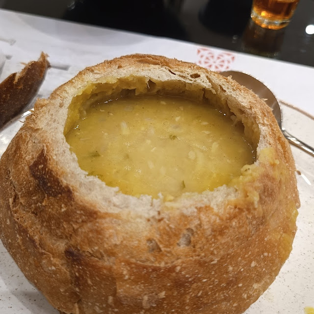 lentil soup شوربة عدس