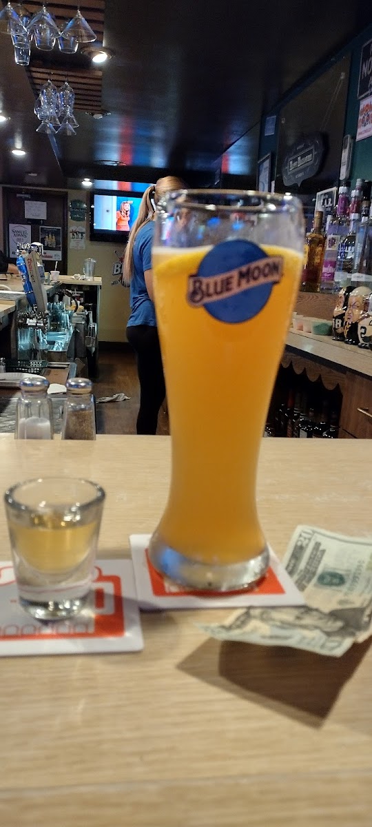 Zaleski's Clubhouse Cafe - Photo 2