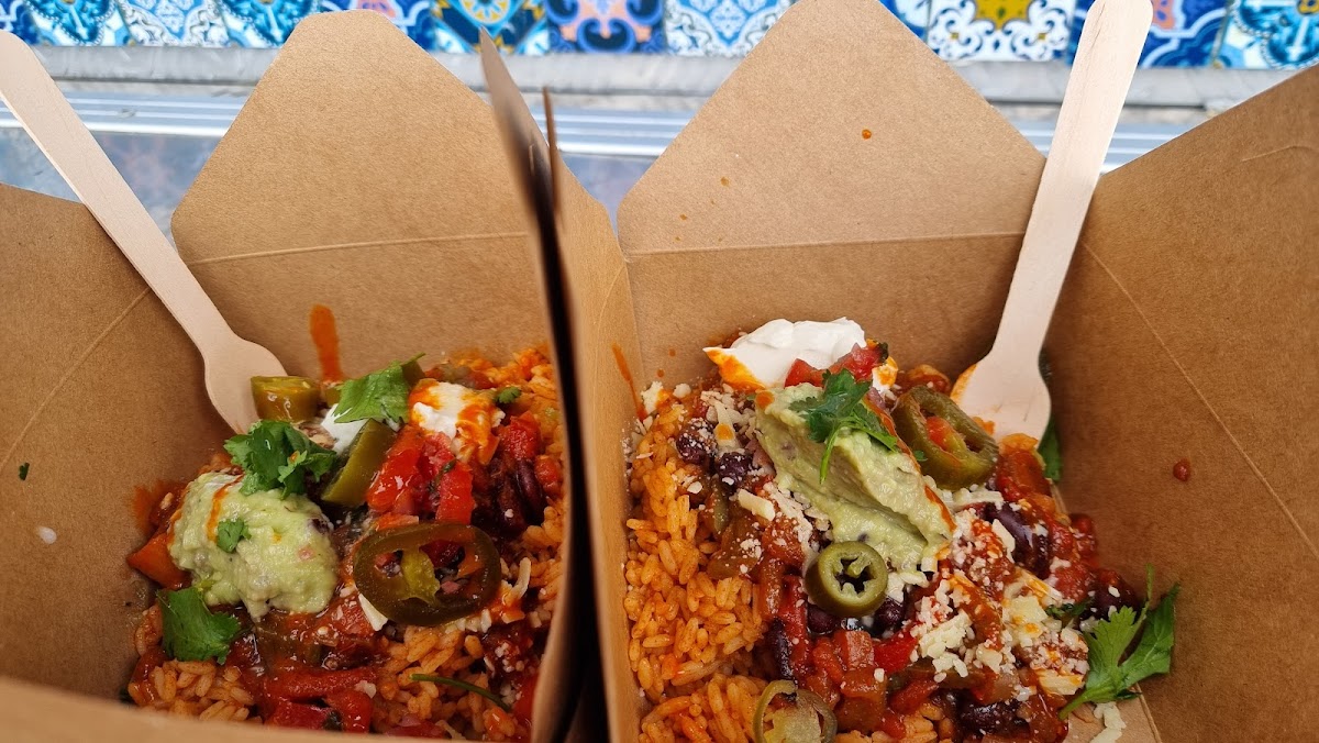 Amigos Burritos - Photo 7
