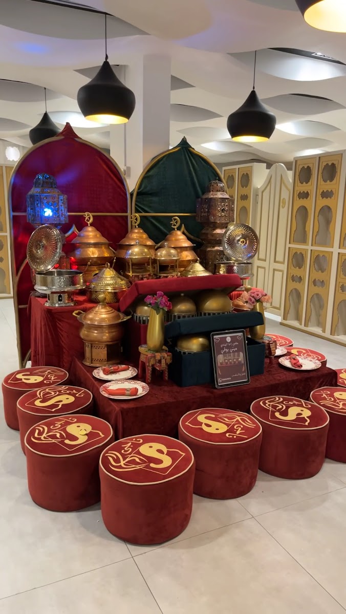 Raja Indian Restaurant - Photo 1
