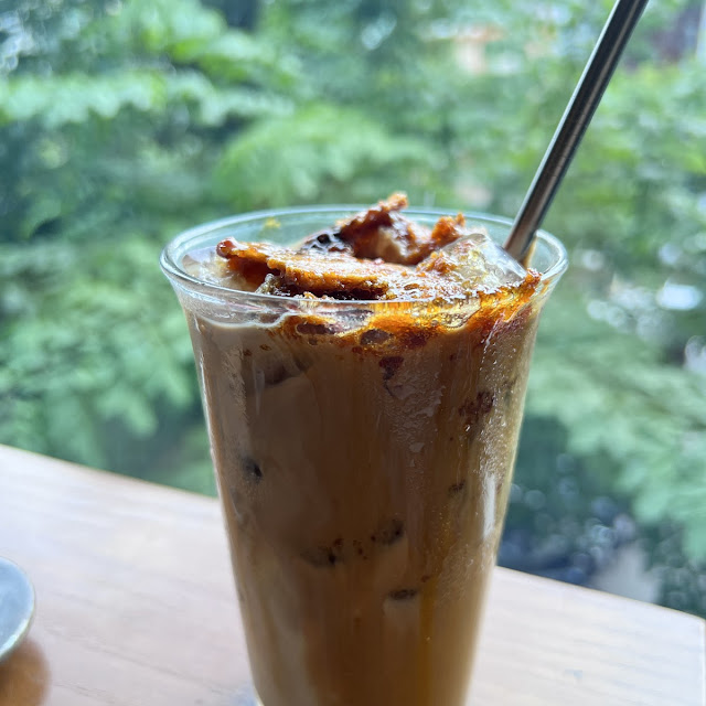 Dalgona Latte