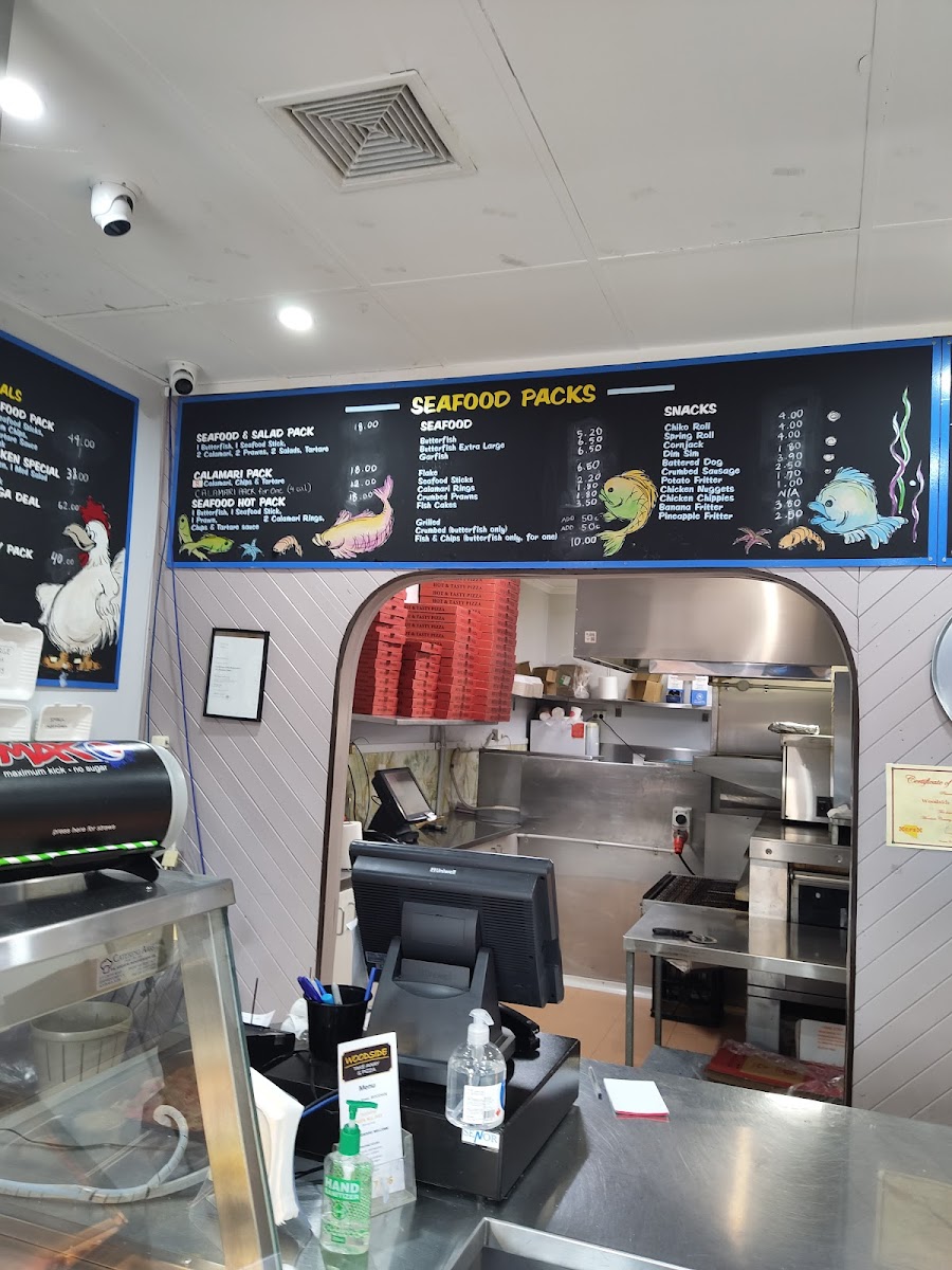 Woodside Takeaway and Pizza - Photo 3
