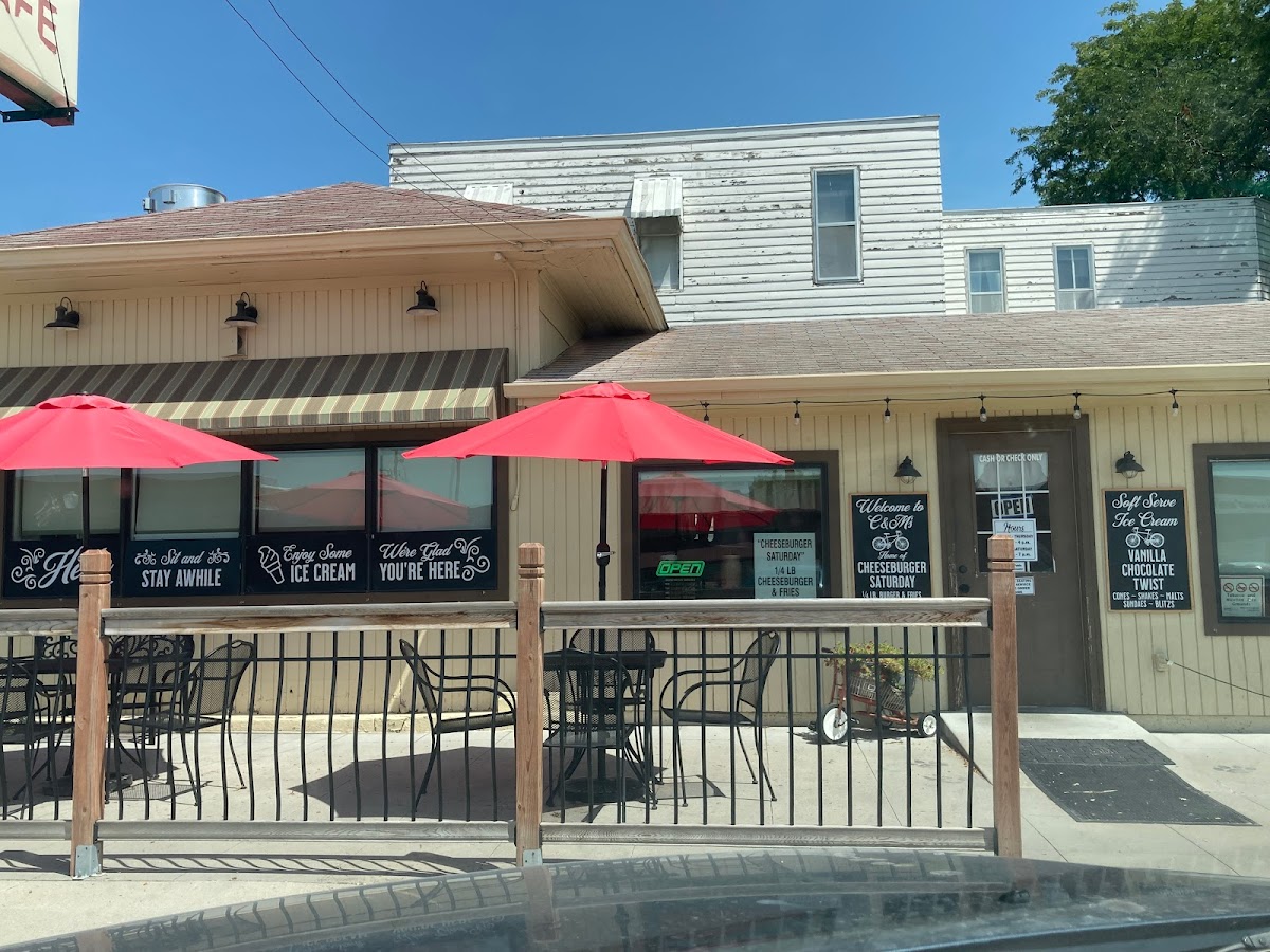 The Salty Heifer Cafe