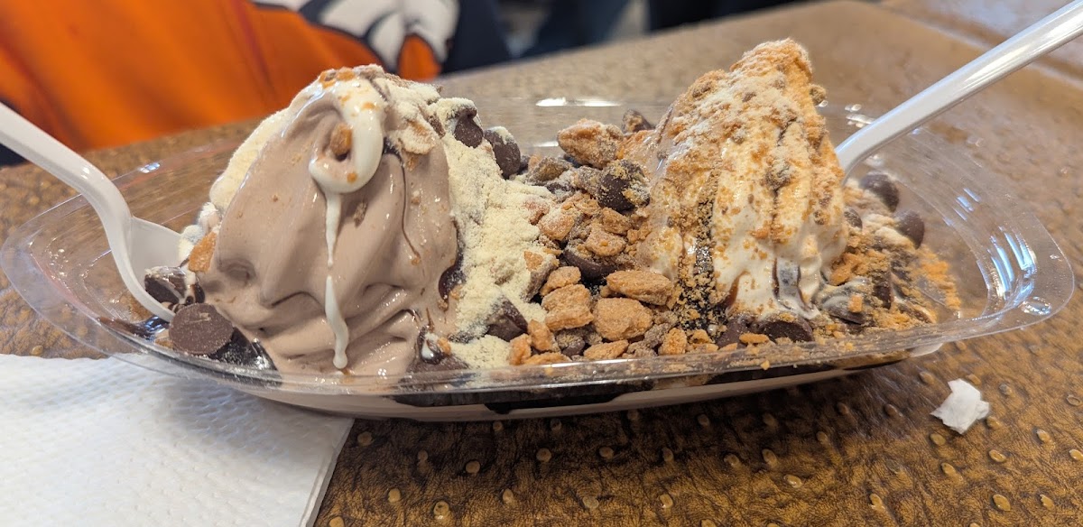 The Salty Heifer Cafe - Photo 1