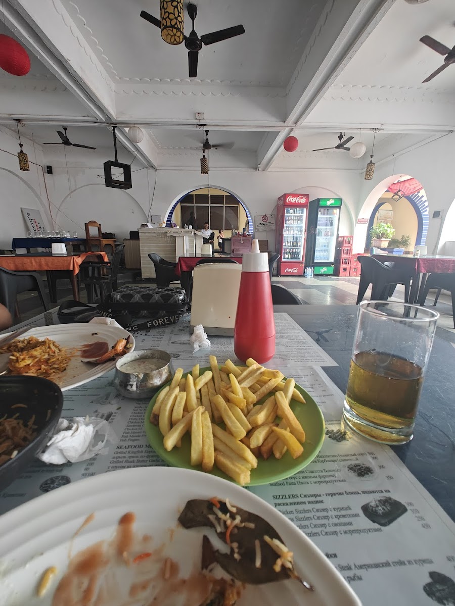 Little Anthony's Restaurant - Photo 9