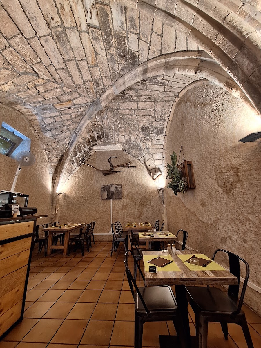 Restaurant Les Tables Du Cloitre