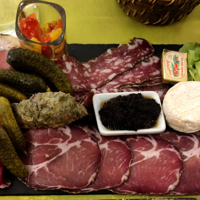 Assiette de Charcuterie