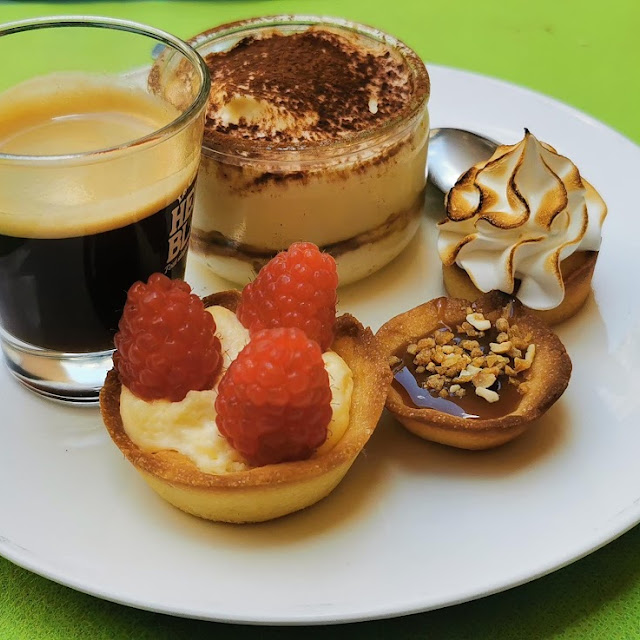 Café Gourmand