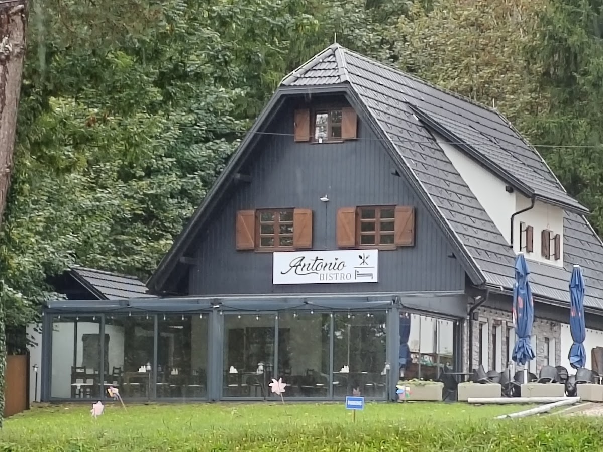 Bistro Antonio - Photo 3