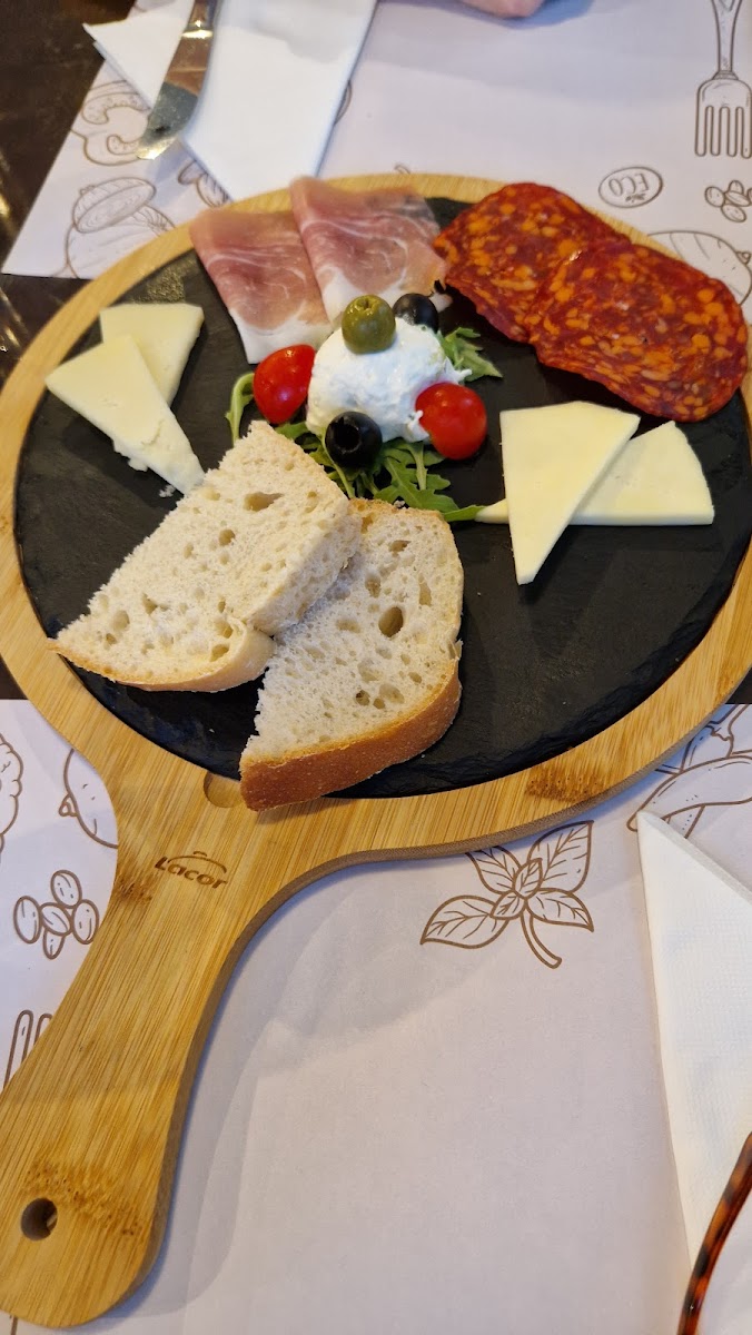 Bistro Antonio - Photo 5