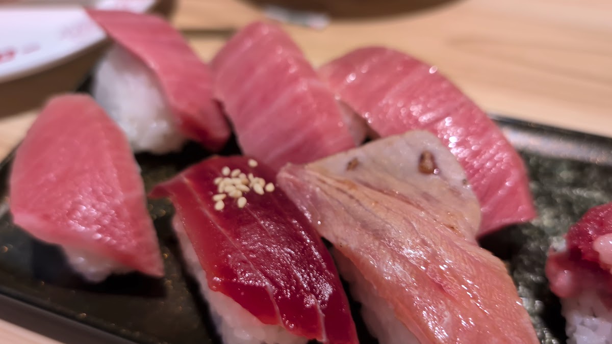 Sushiro Shinjuku Nishiguchi - Photo 1