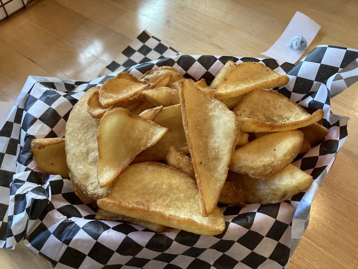 Off The Hook Bar & Grill - Photo 1