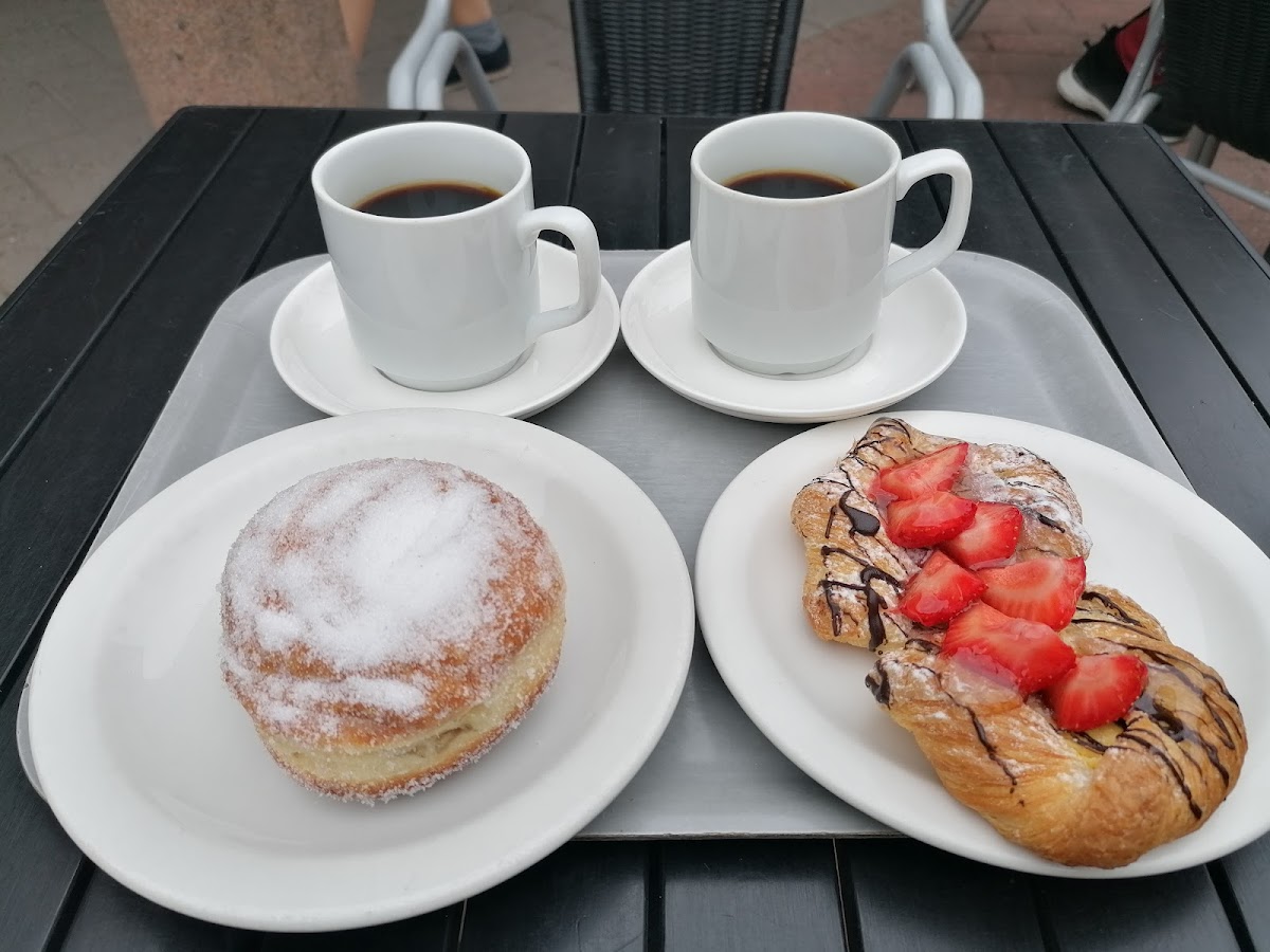 Julius Café & Konditori - Photo 1