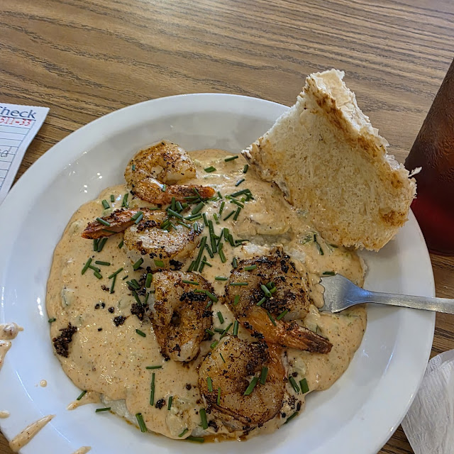 Bayou Biscuits & Gravy