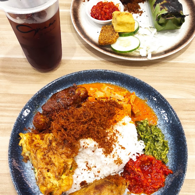 Nasi Putih Ayam