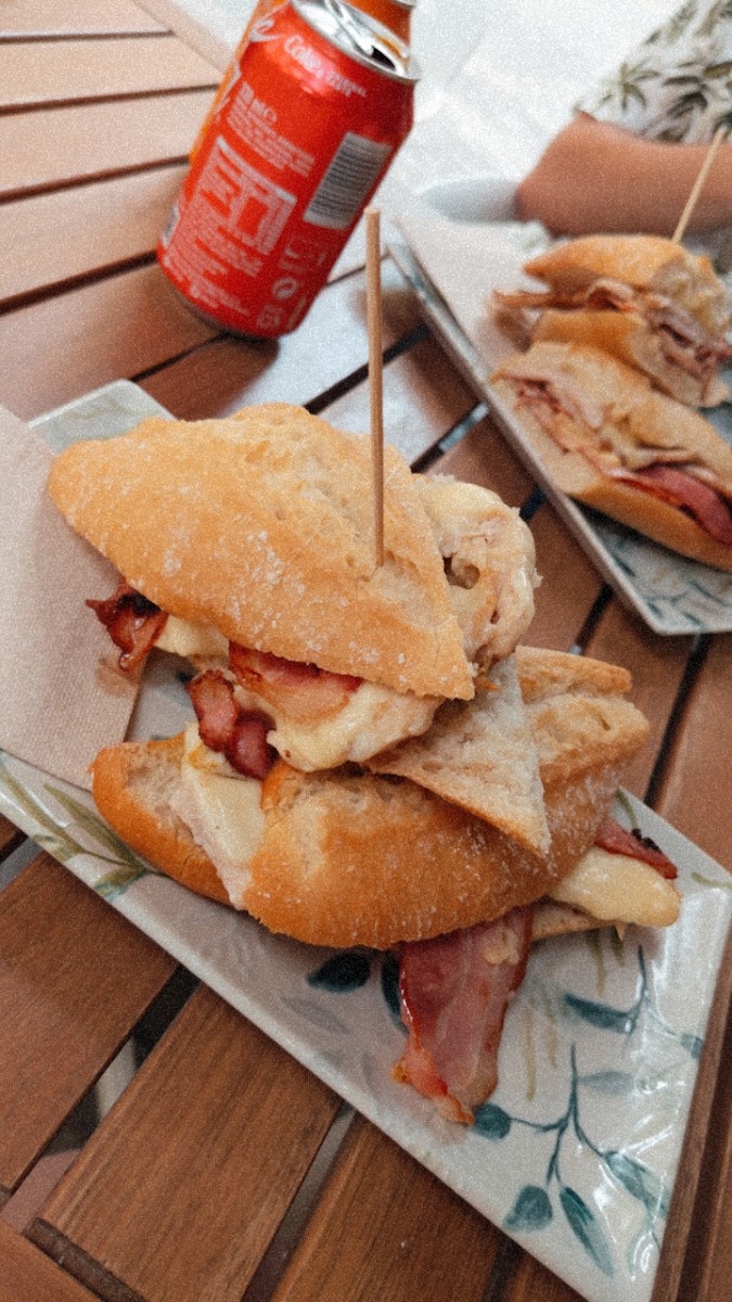 Café Bar&Brunch La Factoria - Photo 9